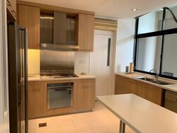 The Colonnade (D10), Condominium #564180181